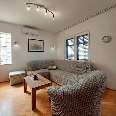 Apartment Neda Пунат Экстерьер фото