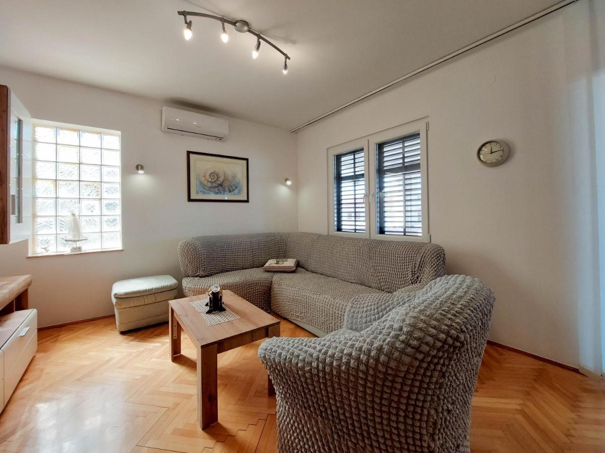 Apartment Neda Пунат Экстерьер фото